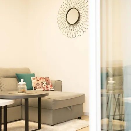 Daire Modern And Cozy 1bdr - Free Parking