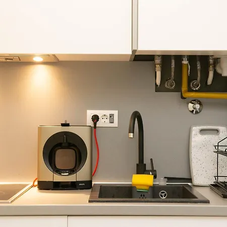 Modern And Cozy 1bdr - Free Parking *